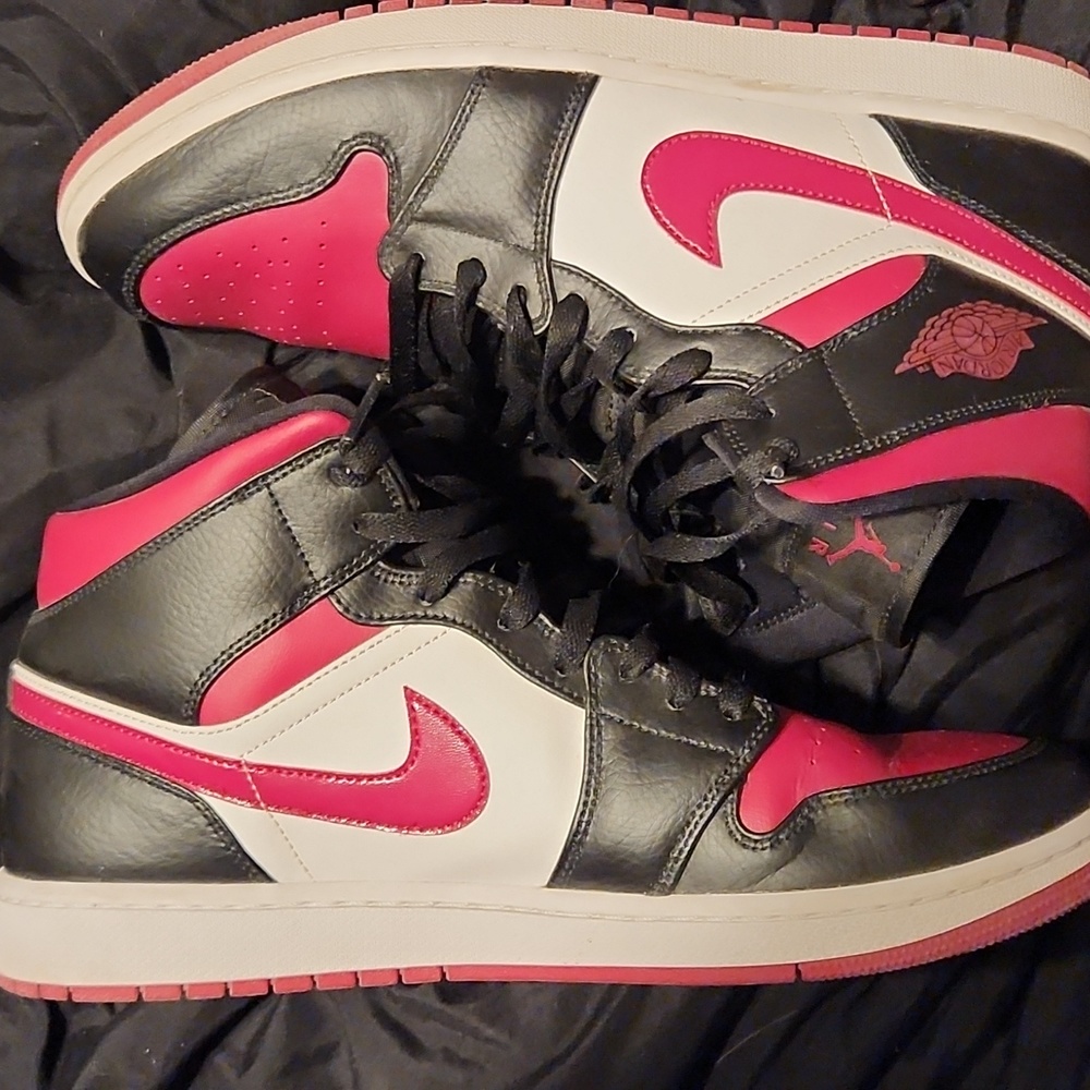 Size 12 Jordans Noble red and black Mids